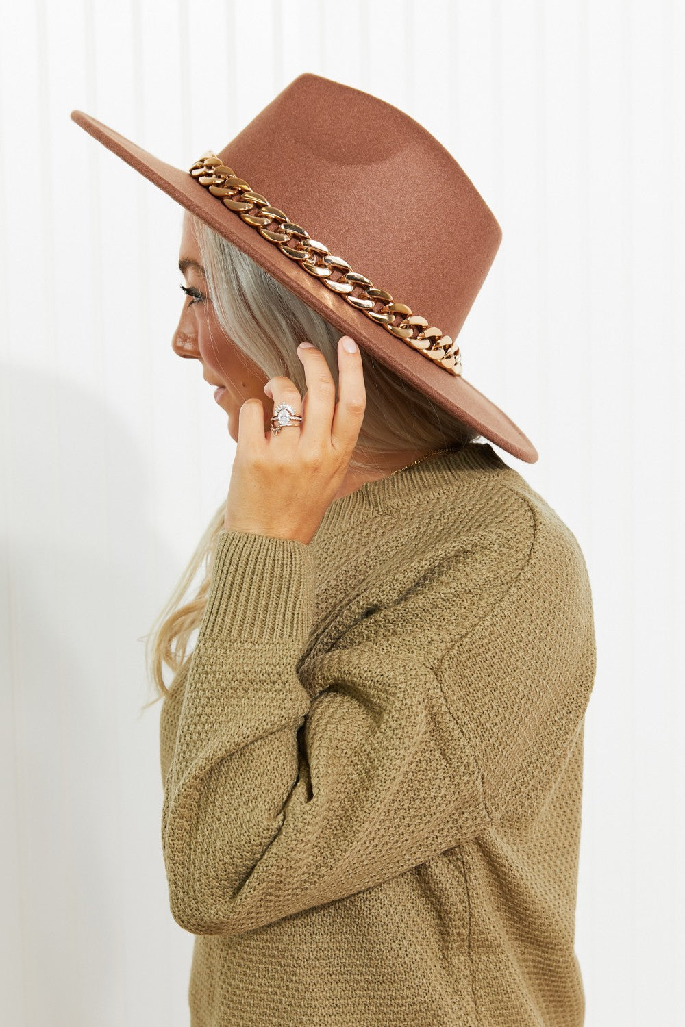 Fame Finishing Touches Gold Chain Fedora -