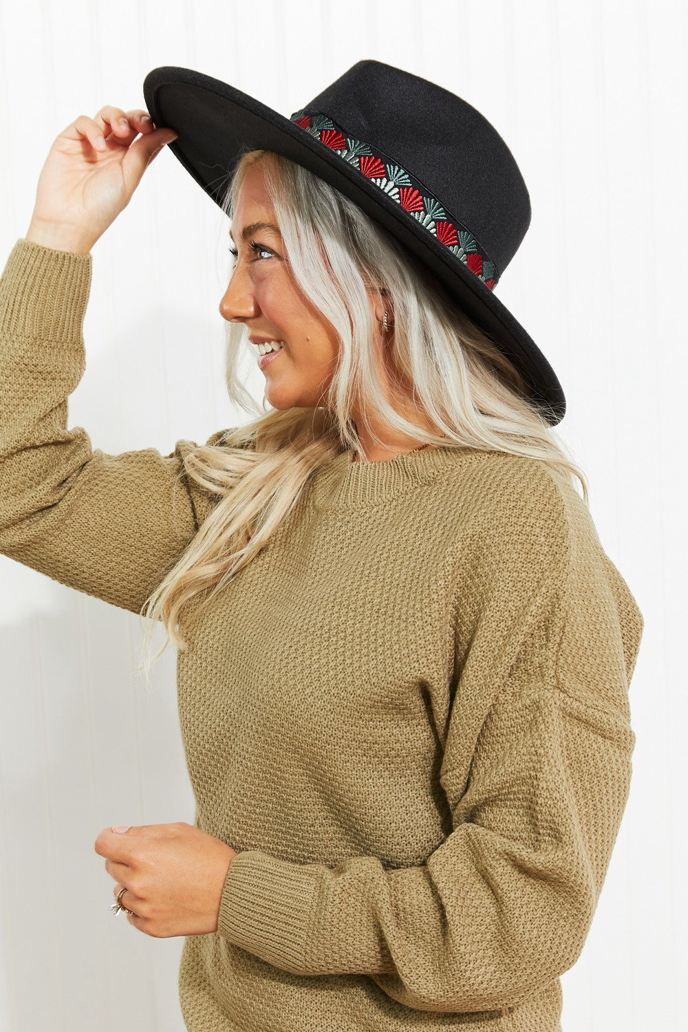 Fame Biggest Fan Geometric Strap Fedora -