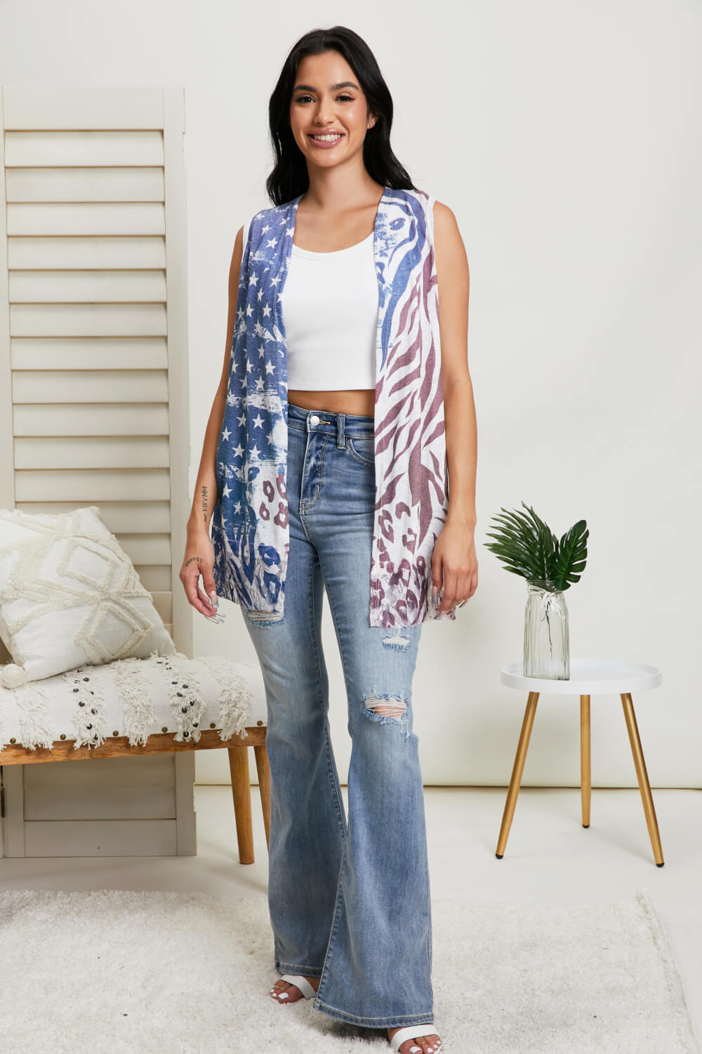 Vocal Mesa Point Printed Sleeveless Cardigan -