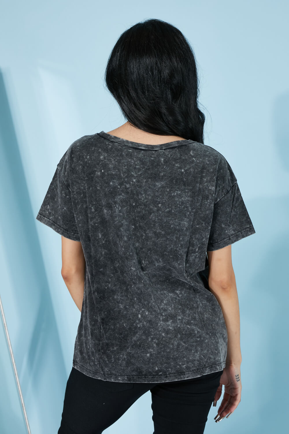 BiBi Best-Kept Secret Acid Wash Cutout Tee -