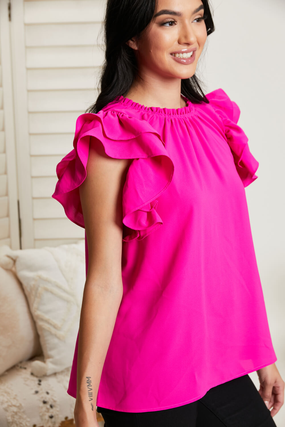 Glam Sweet Pea Ruffle Sleeve Top -