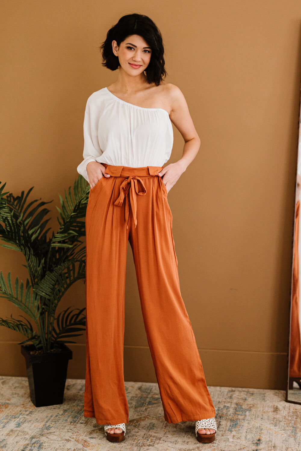 Dress Day Marvelous in Manhattan One-Shoulder Jumpsuit - White/Camel / S