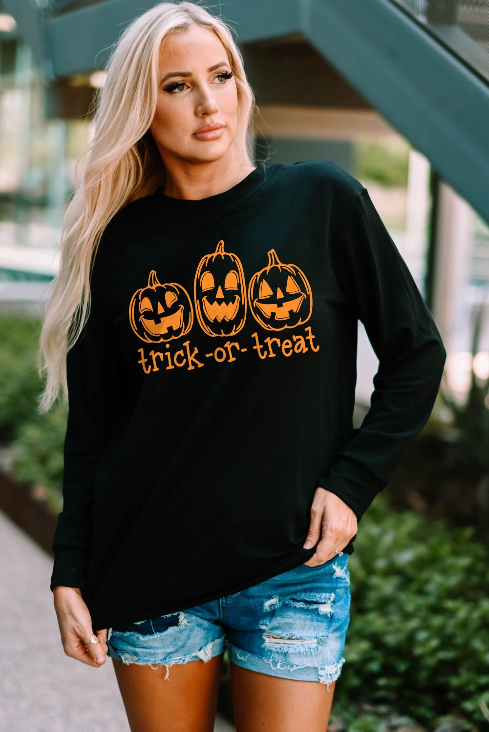 TRICK-OR-TREAT Graphic Halloween Sweatshirt - Black / S