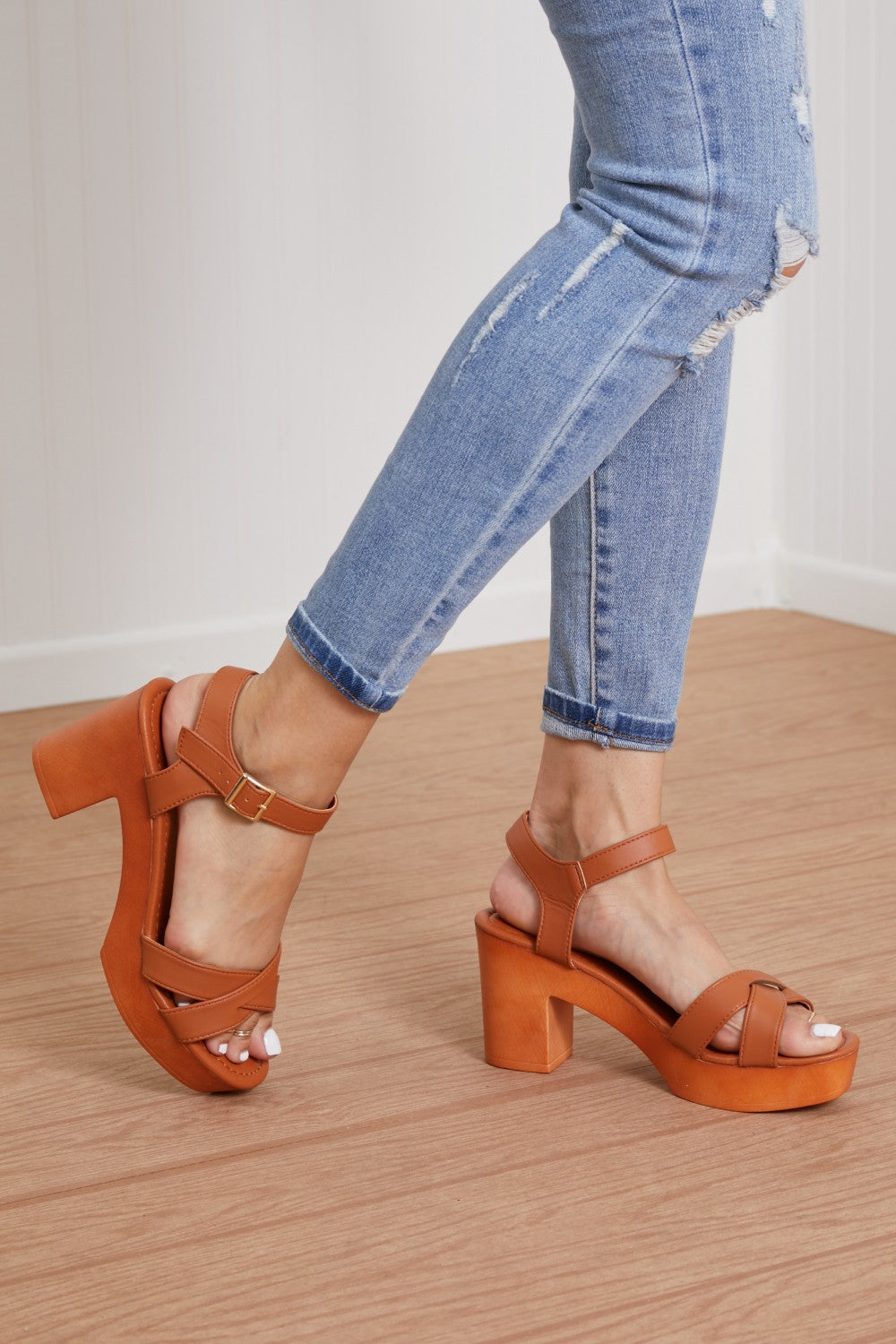 KAYLEEN Live Intentionally Block Heeled Sandals -