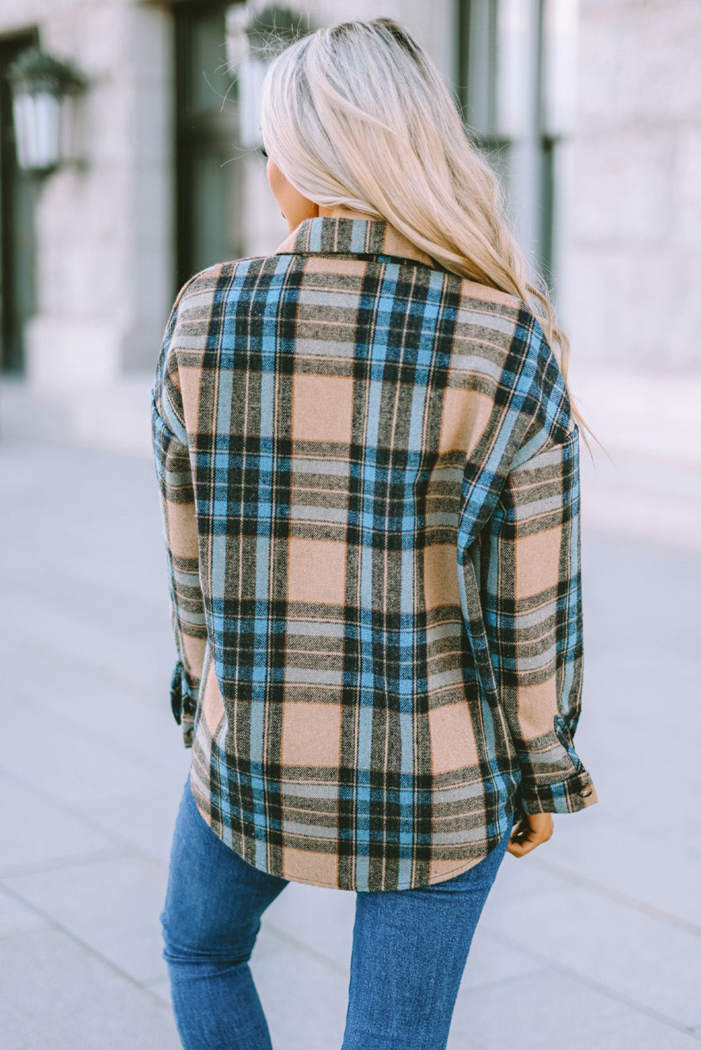 Plaid Curved Hem Shirt Jacket with Breast Pockets -