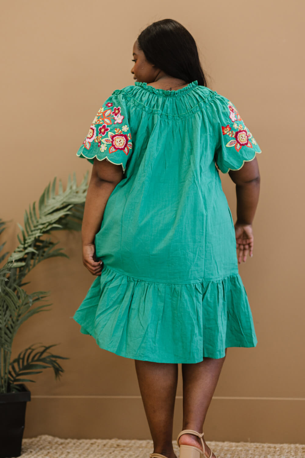 Davi & Dani Flowers for You Full Size Embroidered Dress in Green -