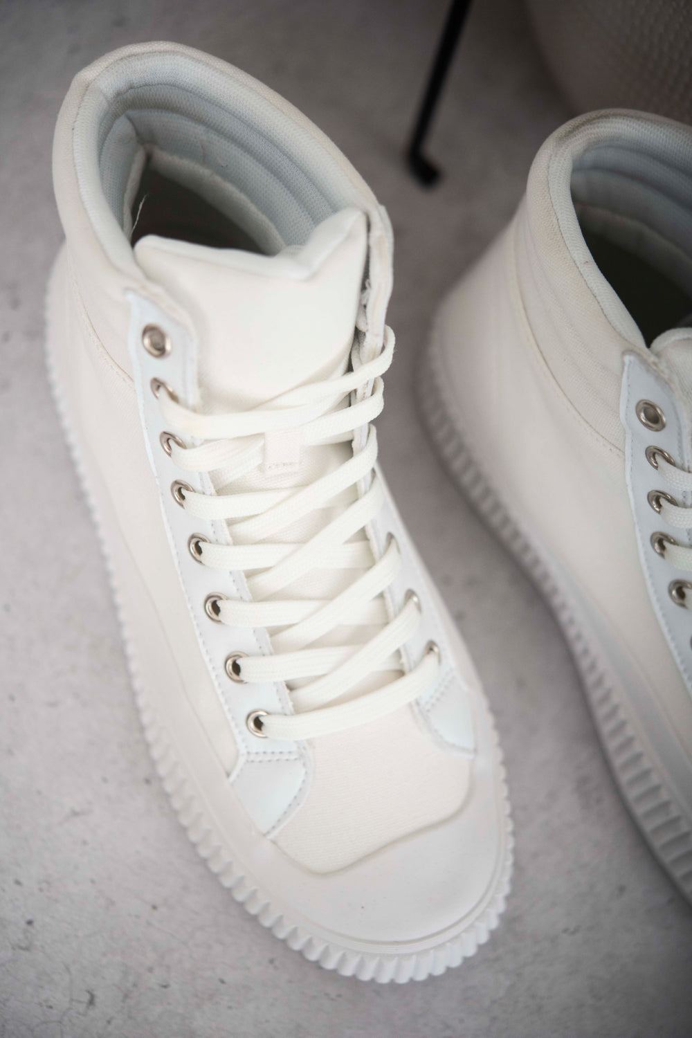 Berness Lace-Up High-Top Sneakers -