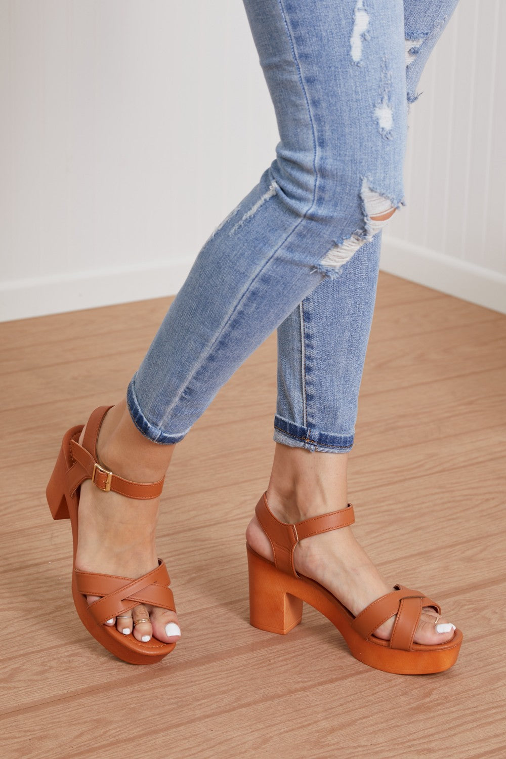 KAYLEEN Live Intentionally Block Heeled Sandals -