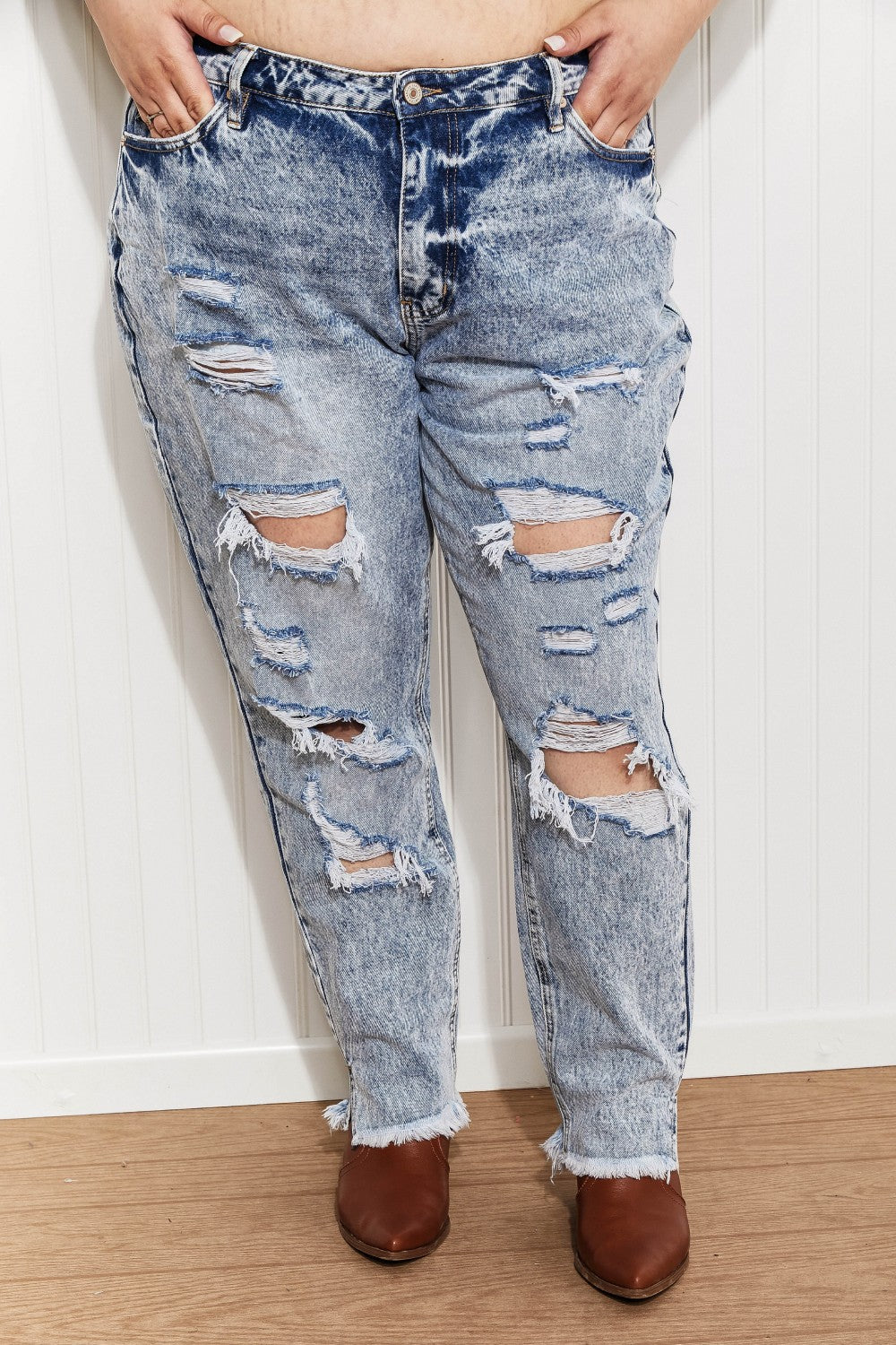 Kancan Taylor High Rise Distressed Mom Jeans -