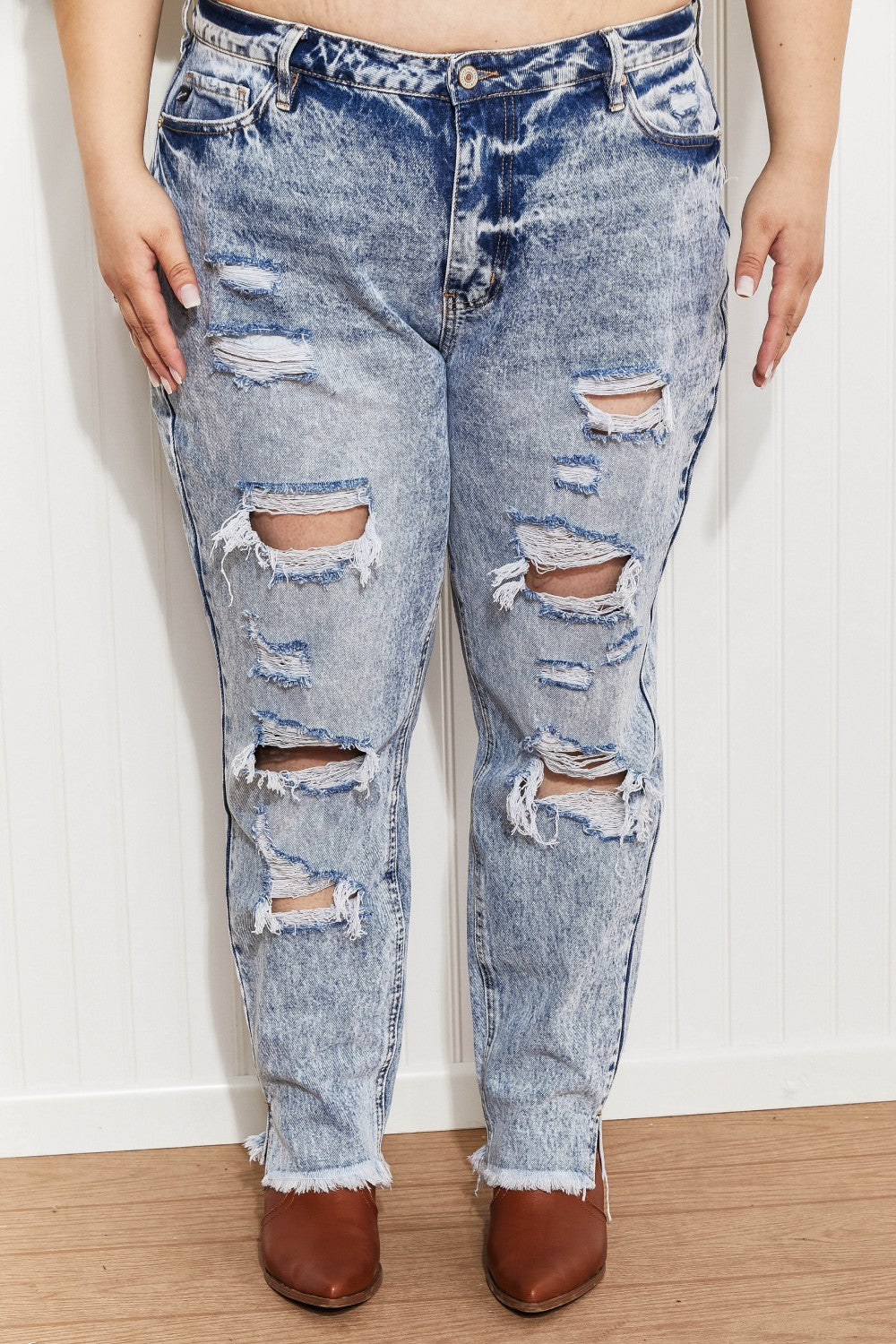 Kancan Taylor High Rise Distressed Mom Jeans -