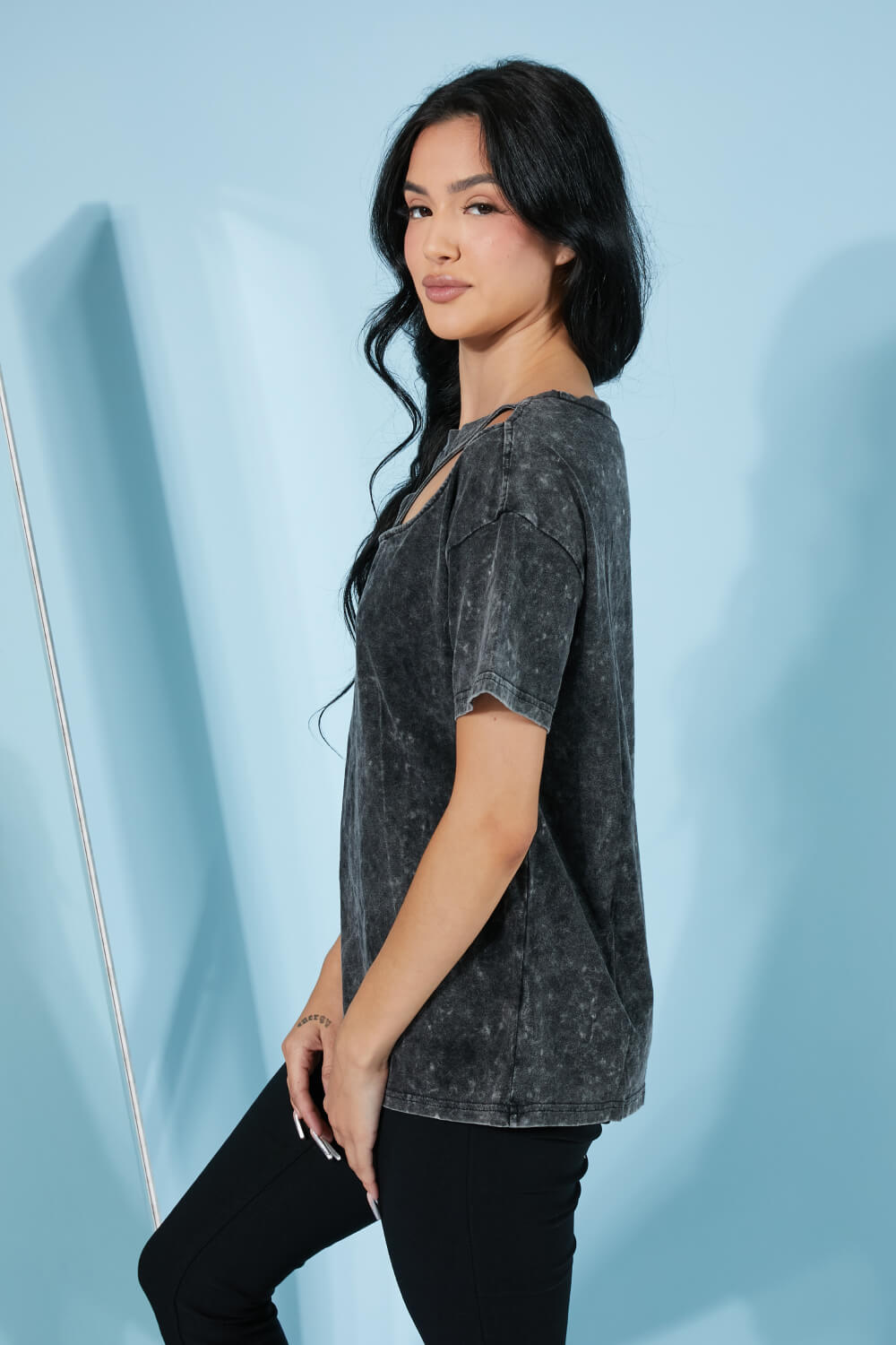 BiBi Best-Kept Secret Acid Wash Cutout Tee -